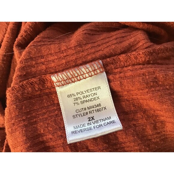 Misia Curvy Top Size 2X Rusty Orange Short Sleeve V Neck Rib Knit Buttons - Picture 7 of 8